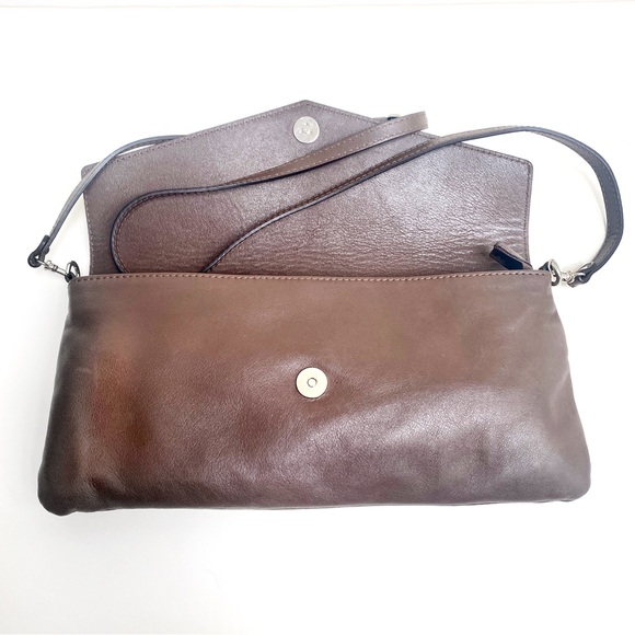 *Gianni Chiarini* Italian Made Leather Clutch - Picture 7 of 14